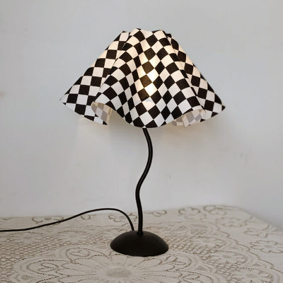 Modern Fabric Petal Flower 1-Light Table Lamp