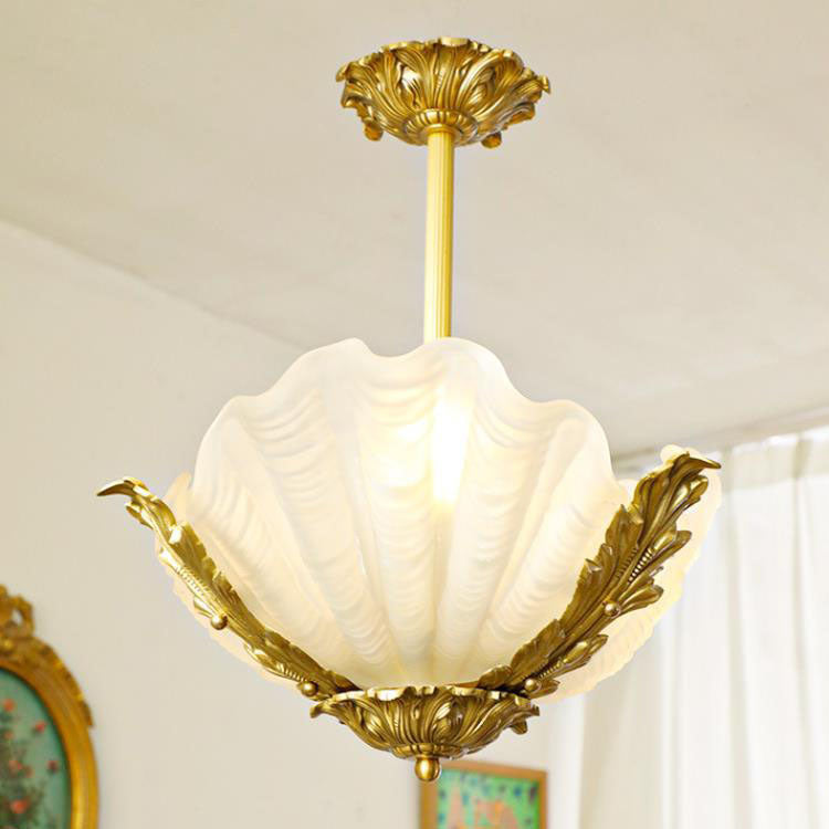 Modern Art Deco Shell Shape Brass Finish Frame 3/4-Light Chandelier for Living Room