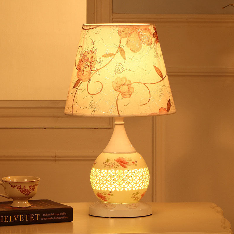 Traditional Chinese Ceramic Fabric Floral Cone 1-Light Table Lamp For Living Room &amp; Bedroom