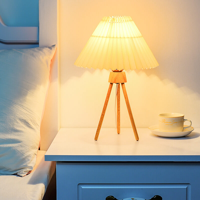 Nordic Retro Tripod Pleated Design Umbrella 1-Light Table Lamp