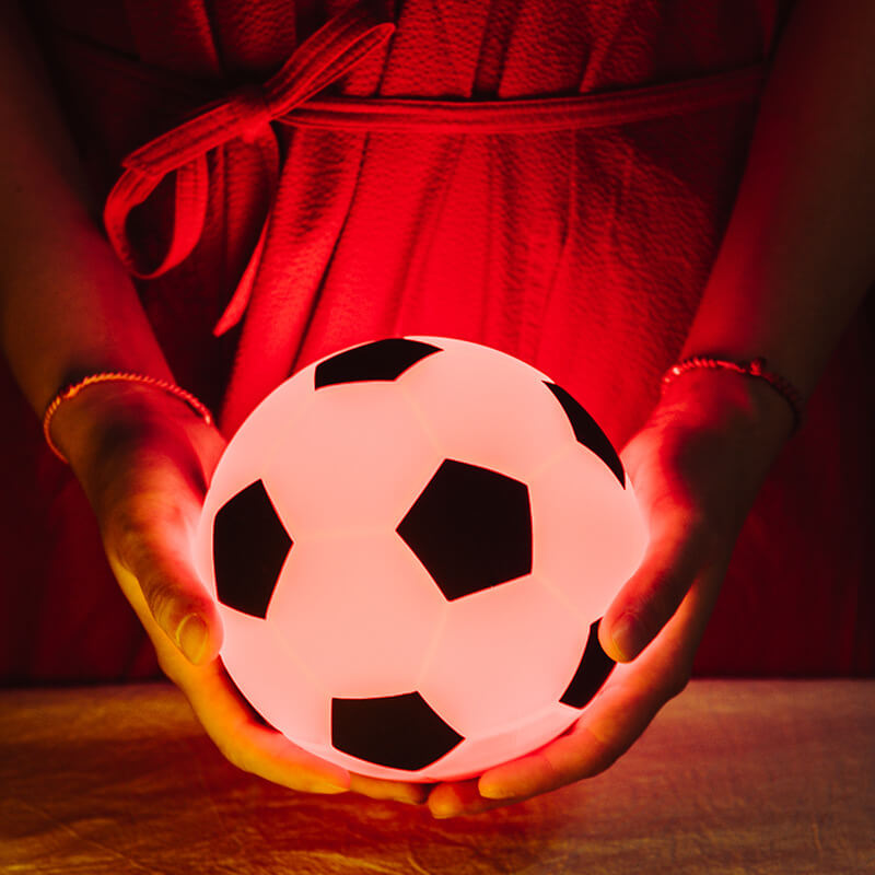Lampe de table à LED en silicone créative pour le football avec chargement USB 