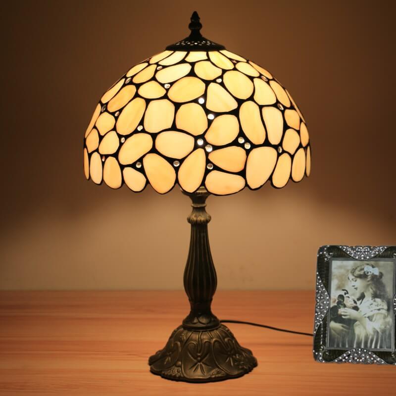 Traditional Tiffany Pebbles Flower Stained Glass Dome 1-Light Table Lamp For Bedroom