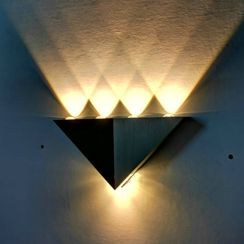 Modern Creative Aluminum Acrylic Stereo Triangle Pyramid Design LED Wall Sconce Lamp