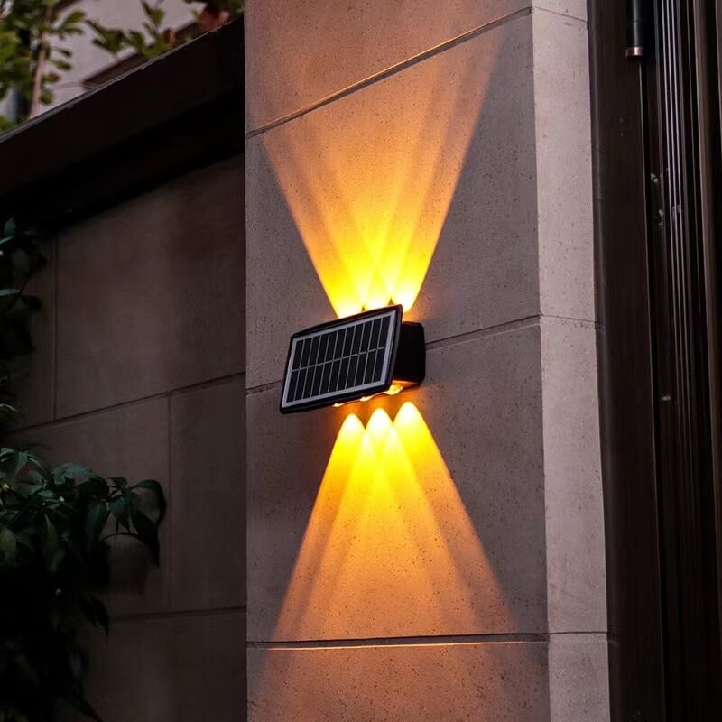 ضوء حائط خارجي بالطاقة الشمسية LED مزدوج الرأس علوي وسفلي مستطيل حديث 