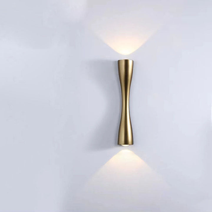 Applique murale LED en forme de trompette en aluminium étanche de luxe contemporain pour patio extérieur 