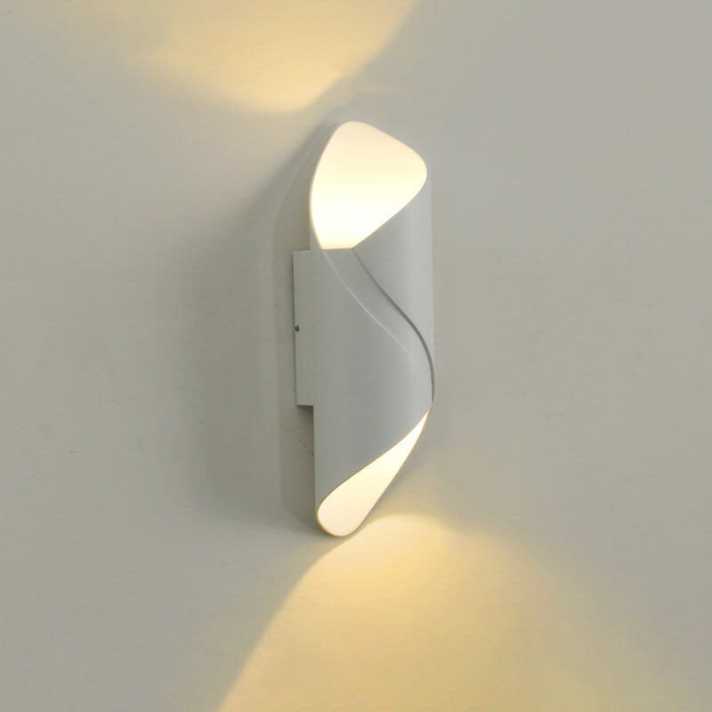 مصباح حائط LED حديث إبداعي مزدوج الرأس من الألومنيوم والأكريليك 