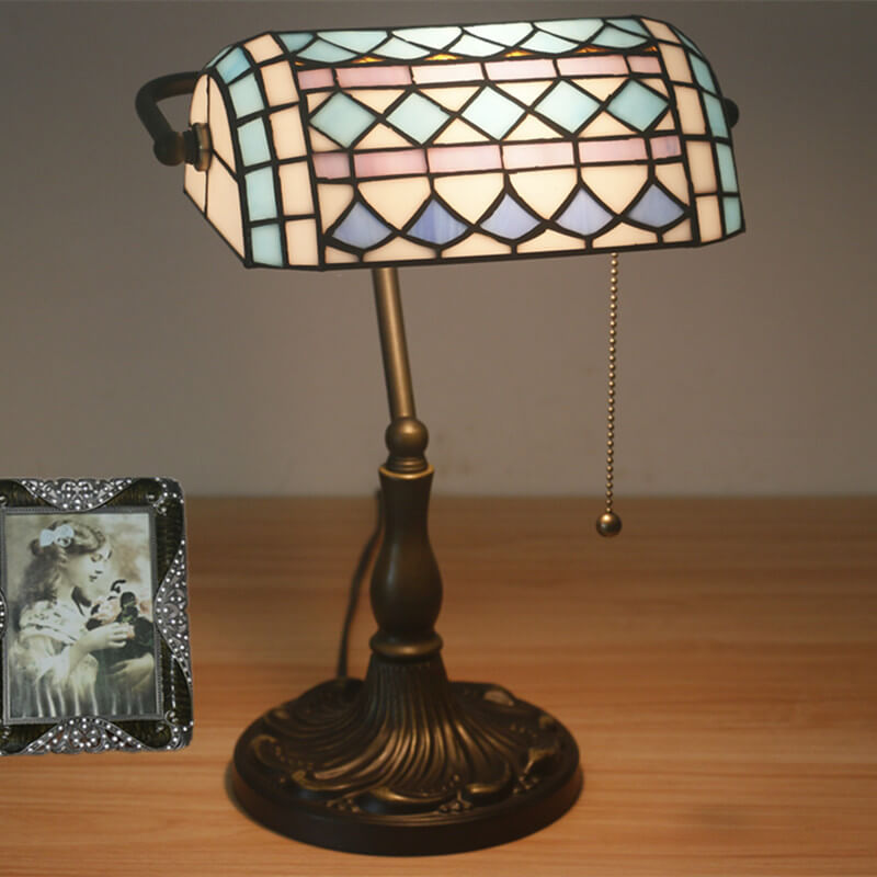 European Vintage Tiffany 1-Light Table Lamp