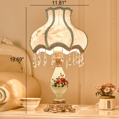 European Retro Light Luxury Carving Resin Fabric Alloy 1-Light Table Lamp