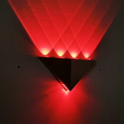 Modern Creative Aluminum Acrylic Stereo Triangle Pyramid Design LED Wall Sconce Lamp