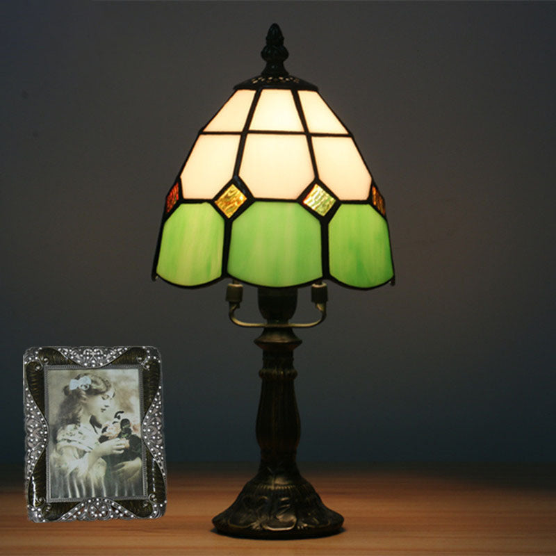Lámpara de Mesa de 1 Luz con Pantalla de Vidrio Tiffany en Estilo Europeo 