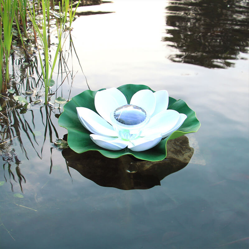 Creative Lotus Flower Wasserdichtes Solar-LED-Patio-Teich-Wasser-Schwimmlicht im Freien 