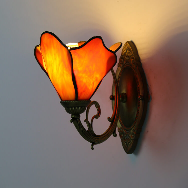 Vintage Tiffany Petals Stained Glass 1-Light Wall Sconce Lamp