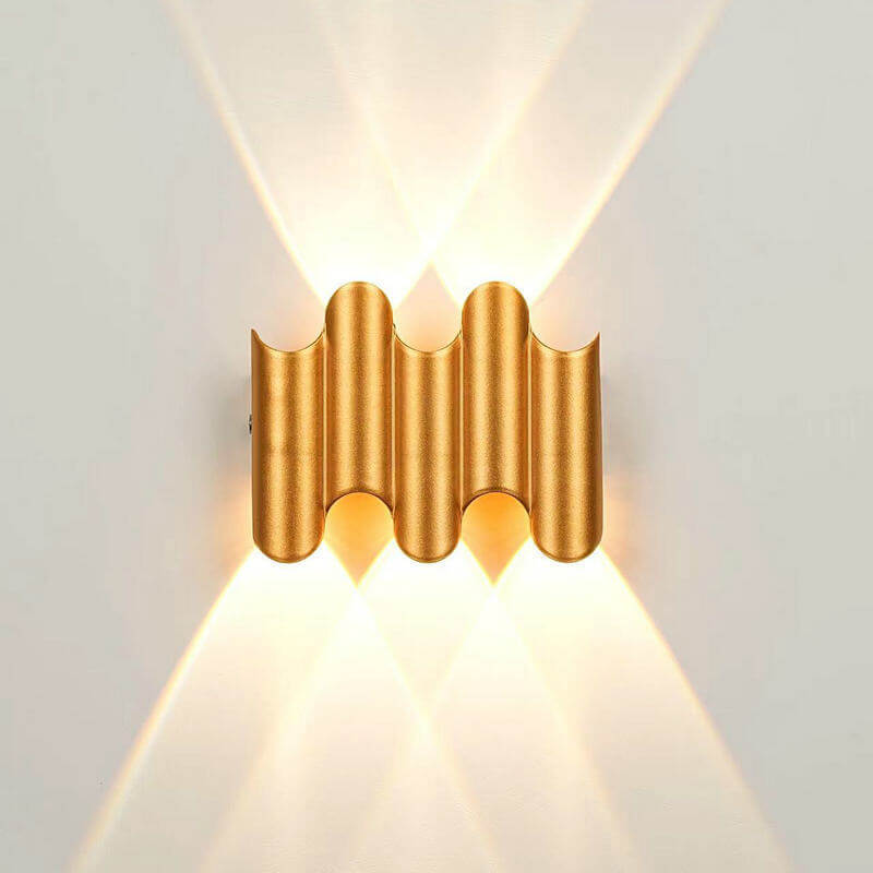 مصباح حائط مقاوم للماء LED بتصميم عمود منحني بسيط وإبداعي للاستخدام الخارجي 