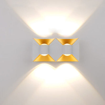 Lámpara de Aplique de Pared LED Cuadrada de Aluminio Impermeable de Simplicidad Contemporánea para Patio Exterior 