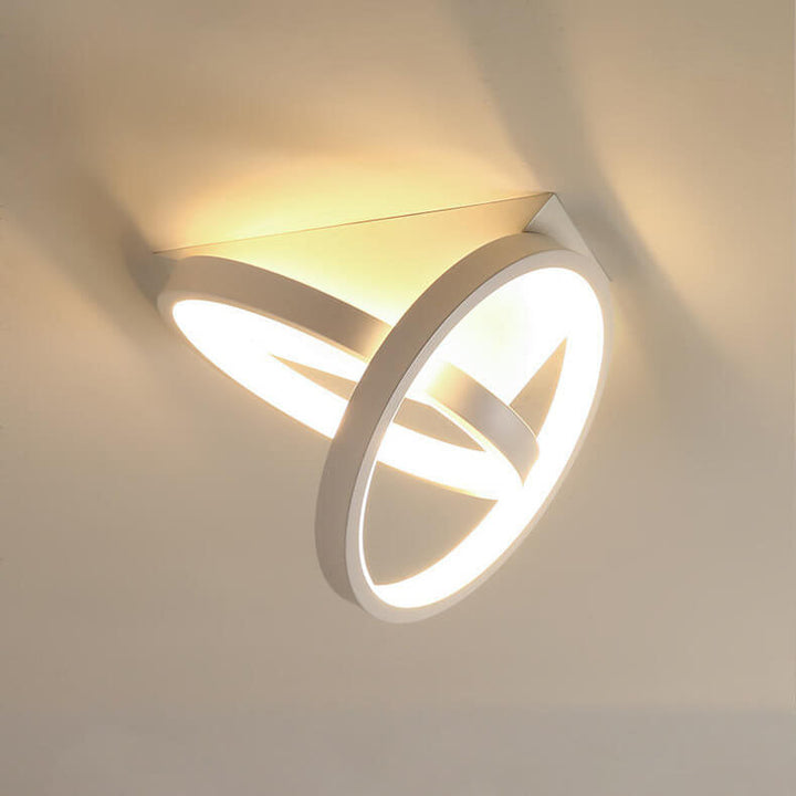 Luz de techo LED semiempotrada moderna de mediados de siglo con placa de triángulo de hierro y anillo de aluminio para sala de estar 
