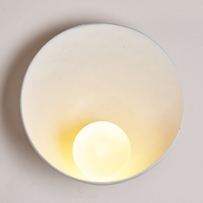 Modern Minimalist Round Iron Resin 1-Light Wall Sconce Lamp