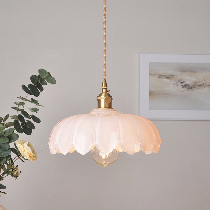 Lustre suspendu en laiton moderne rustique avec une fleur en verre à 1 lumière 
