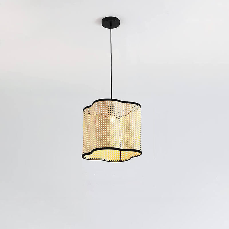 Japanischer minimalistischer runder Pflaumen-PVC-Rattan 1-Licht-Pendelleuchte 