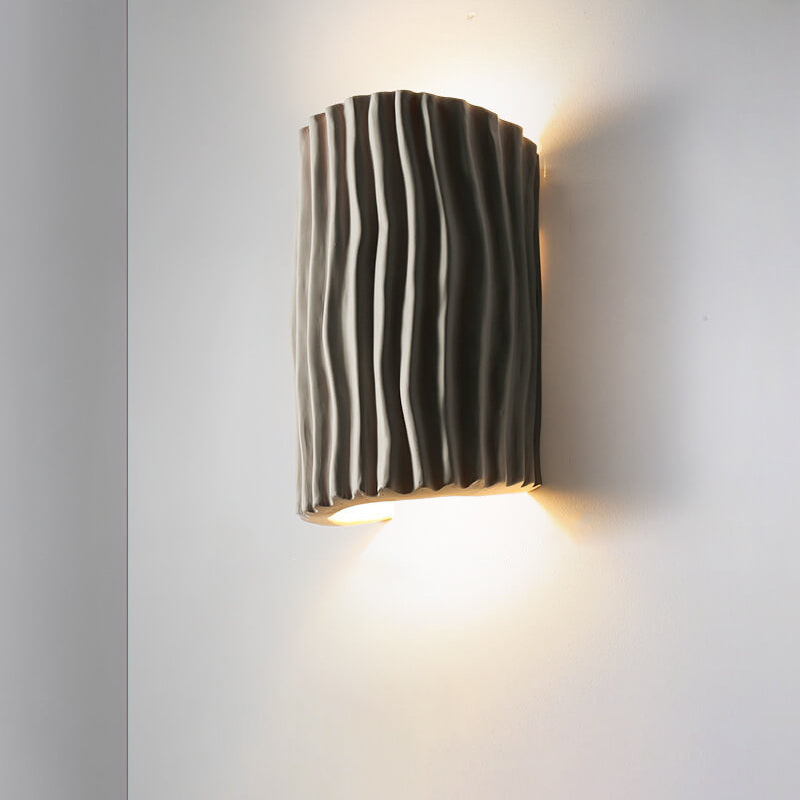Contemporary Nordic Wavy Textured Resin Semicircle 2-Light Wall Sconce Lamp For Living Room