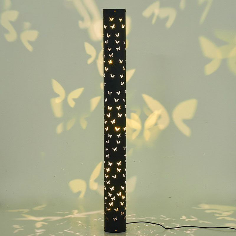 Lámpara de pie LED de cilindro mariposa creativa contemporánea de hierro y aluminio para sala de estar 