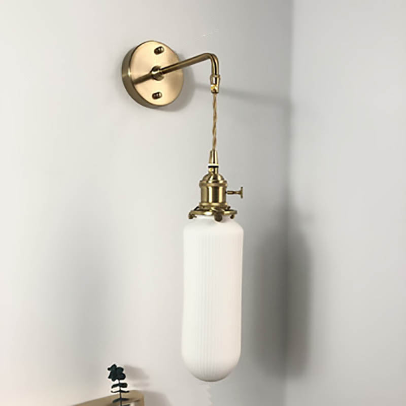 Japanischer Retro Minimalistischer Zylinder Oval Messing Lucite 1-Licht Wandleuchte 