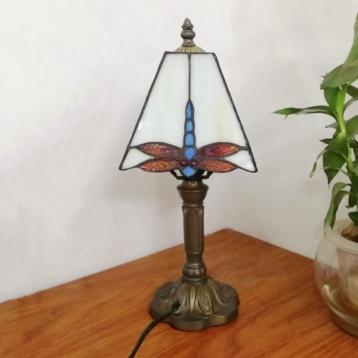 Traditional Tiffany Square Stained Glass Iron 1-Light Table Lamp For Bedroom