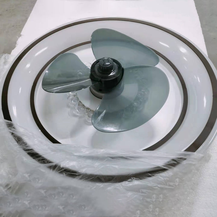 Einfacher moderner Acryl-Leichtgewicht-LED-Deckenventilator mit Licht 