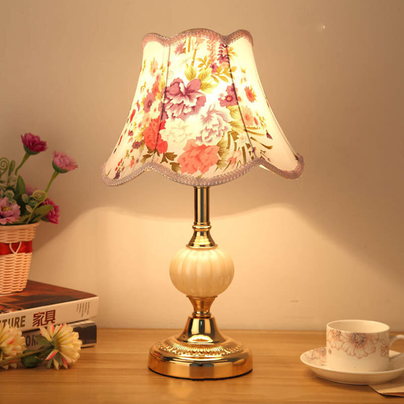 Nordic Vintage Floral Glass Fabric 1-Light Table Lamp