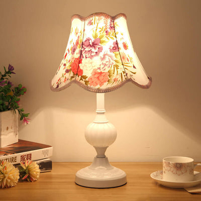 Nordic Vintage Floral Glass Fabric 1-Light Table Lamp