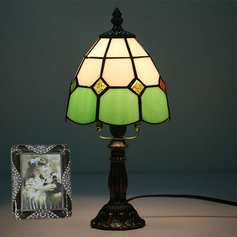 Lámpara de Mesa de 1 Luz con Pantalla de Vidrio Tiffany en Estilo Europeo 