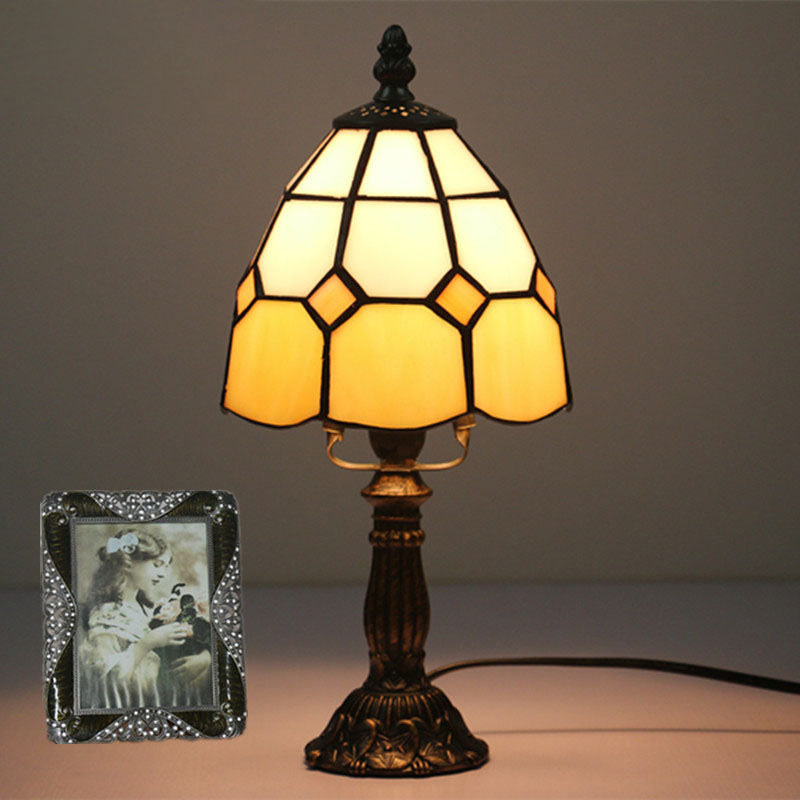 European Style Tiffany Cone Stained Glass 1-Light Table Lamp